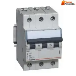 Legrand-433499-3x20-Amper-6kA-C-Tipi-Xg3-Otomatik-Sigorta.webp Legrand - 433499 3x20 Amper 6kA C Tipi Xg3 Otomatik Sigorta
